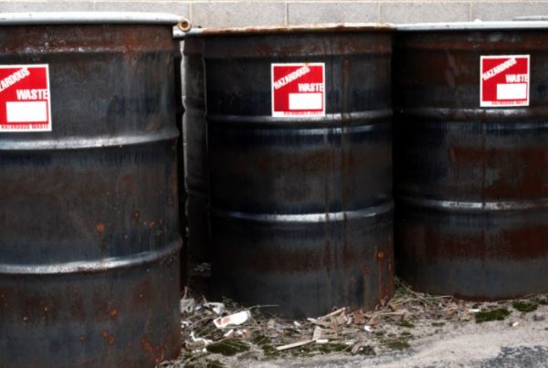 hazardous waste label requirements