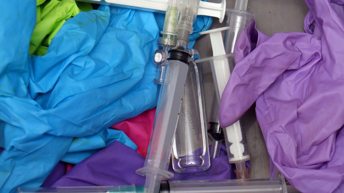 How to Recognize & Prevent Common Medical Waste Problems
